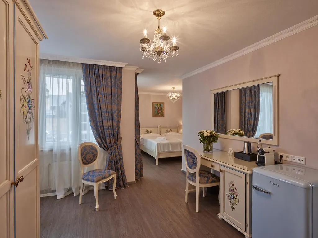 Apartment-Hotel Am Rathaus Dusseldorf 2*,